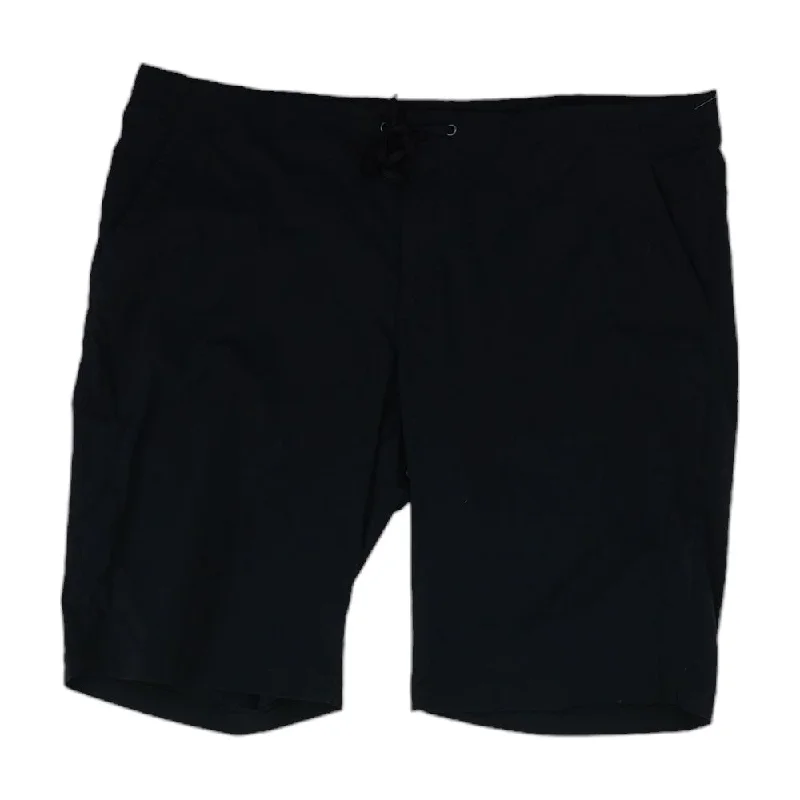 Black Solid Active Shorts