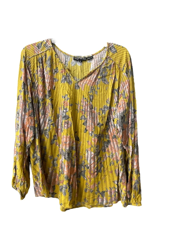 Top Long Sleeve By Clothes Mentor In Yellow, Size: 1x